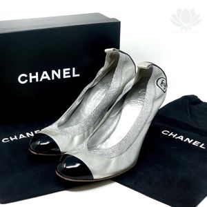 CHANEL: CC Patent Leather Cap Toe & Silver Pumps!!